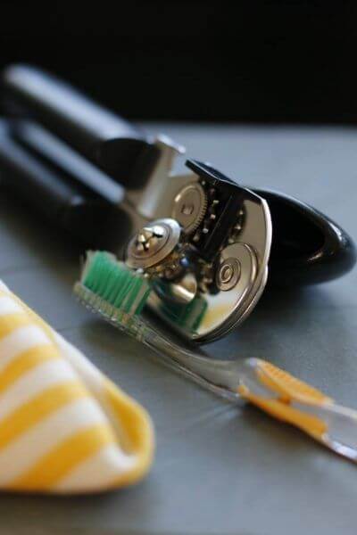 55 Clever Alternative Toothbrush Hacks That Will Amaze…